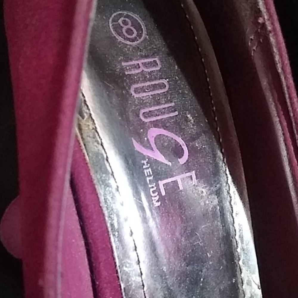 Shoes - Picture 3 of 7